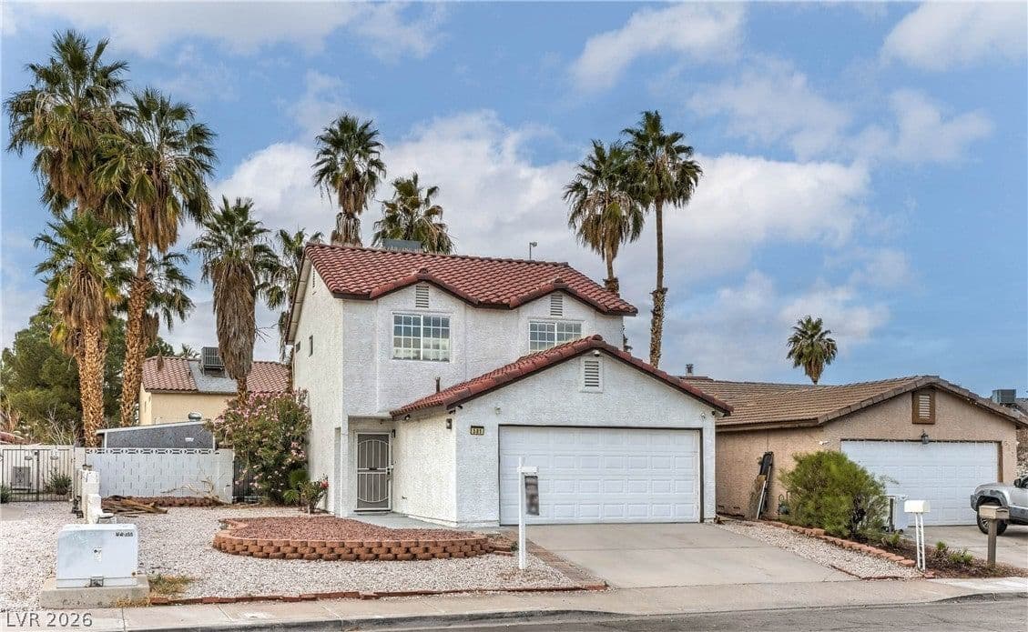 581 Carleton Drive photo 2