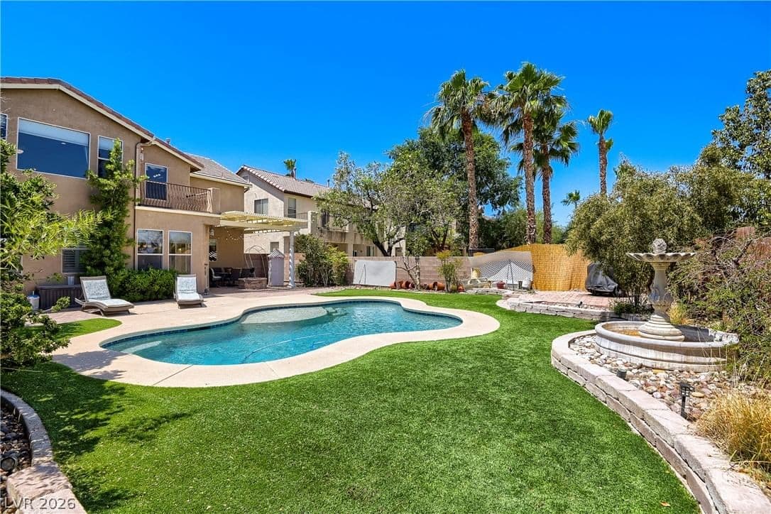 1214 Sonatina Drive photo 2