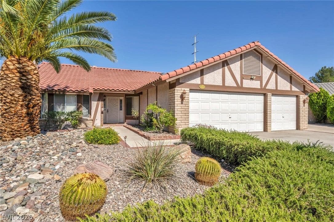 1605 Brocado Lane photo 4
