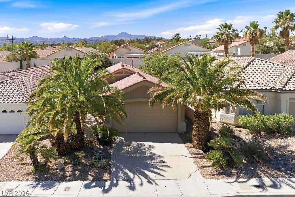 2121 Sunset Vista Avenue photo 4