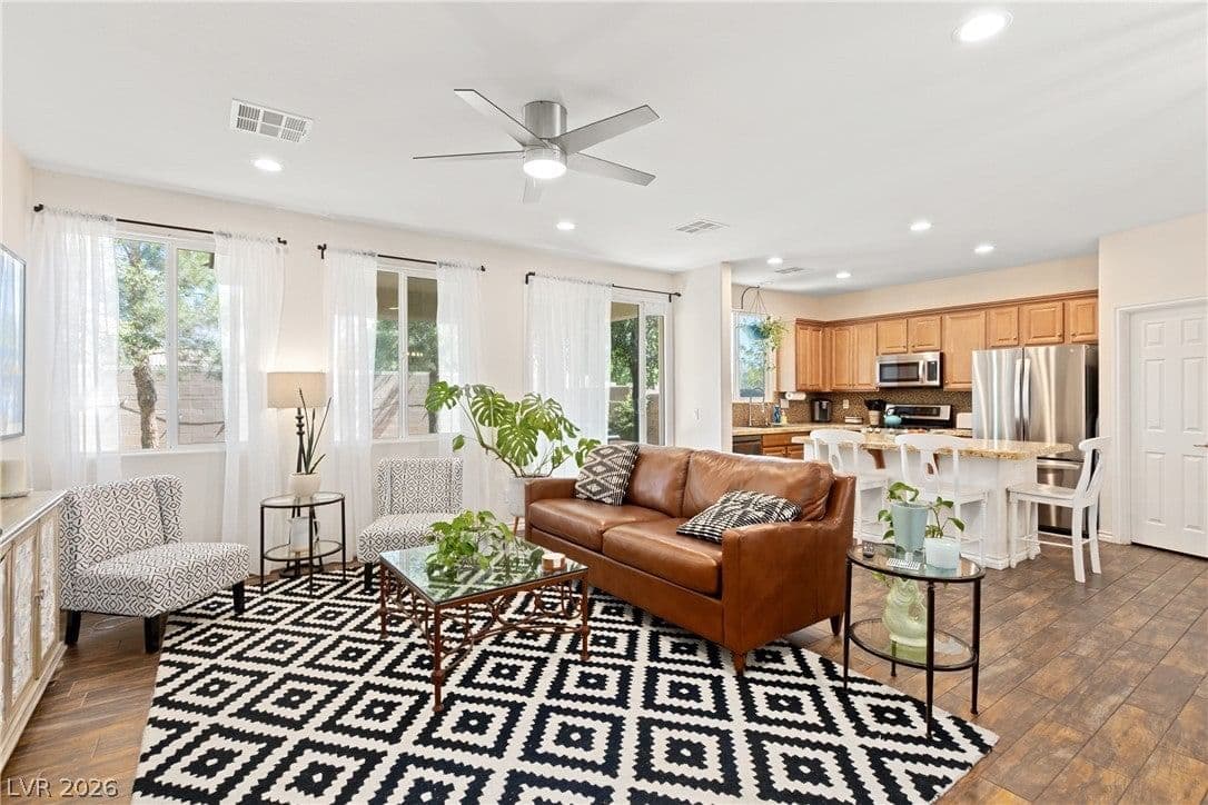 3604 Kingfishers Catch Avenue photo 4