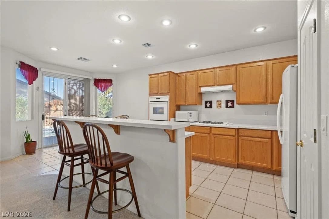 10212 Crystal Cloud Avenue photo 5
