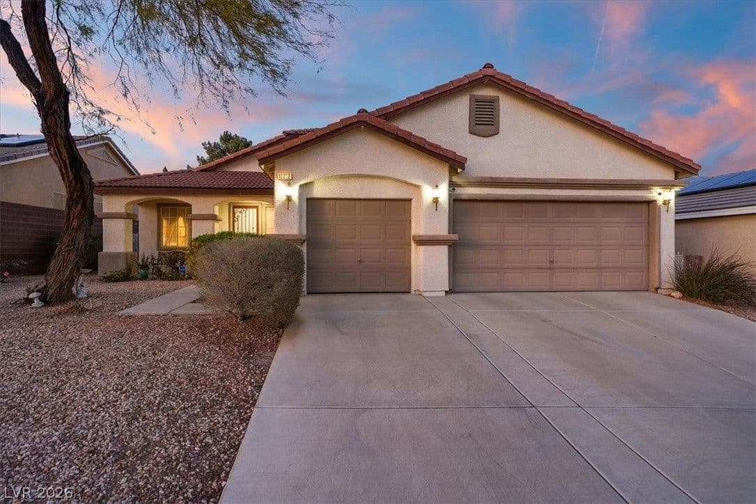 10212 Crystal Cloud Avenue photo 2