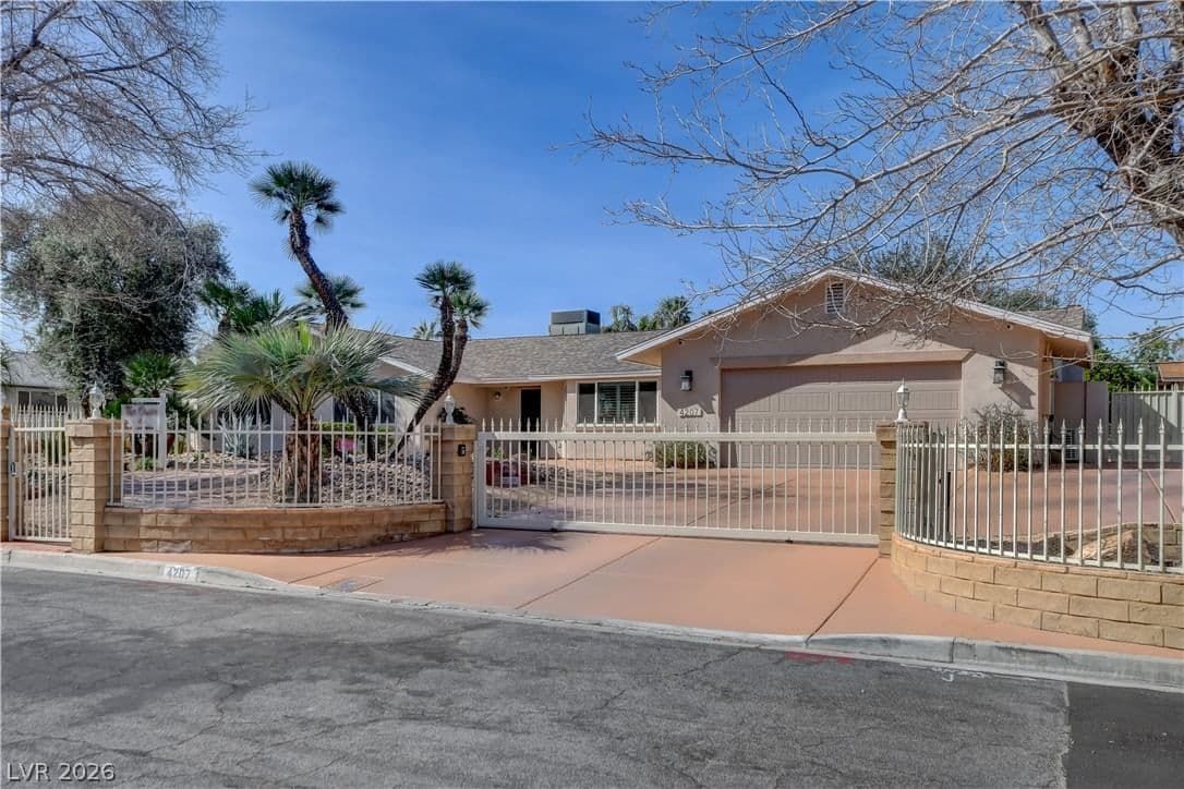 4207 Ridgecrest Drive photo 2