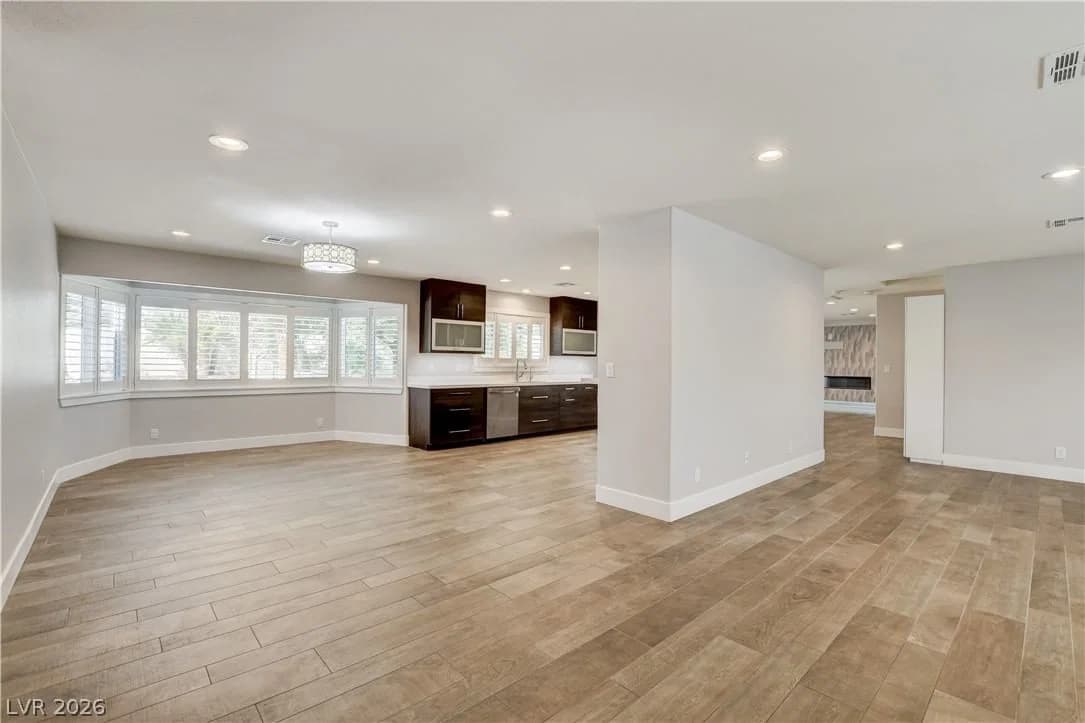 4207 Ridgecrest Drive photo 5