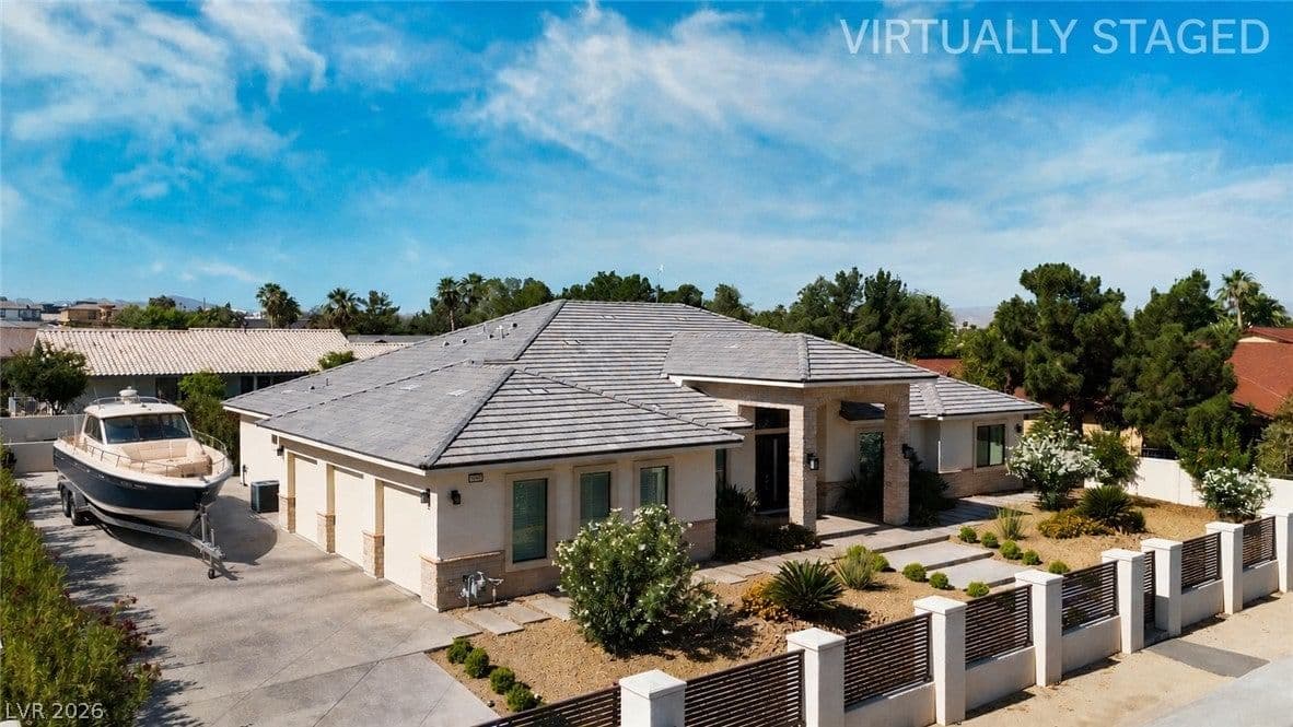 3041 Serene Avenue photo 2