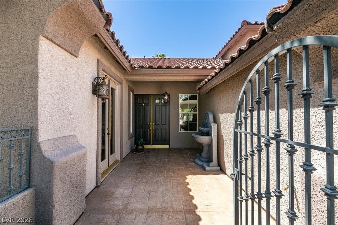 11025 Arbor Pine Avenue photo 2