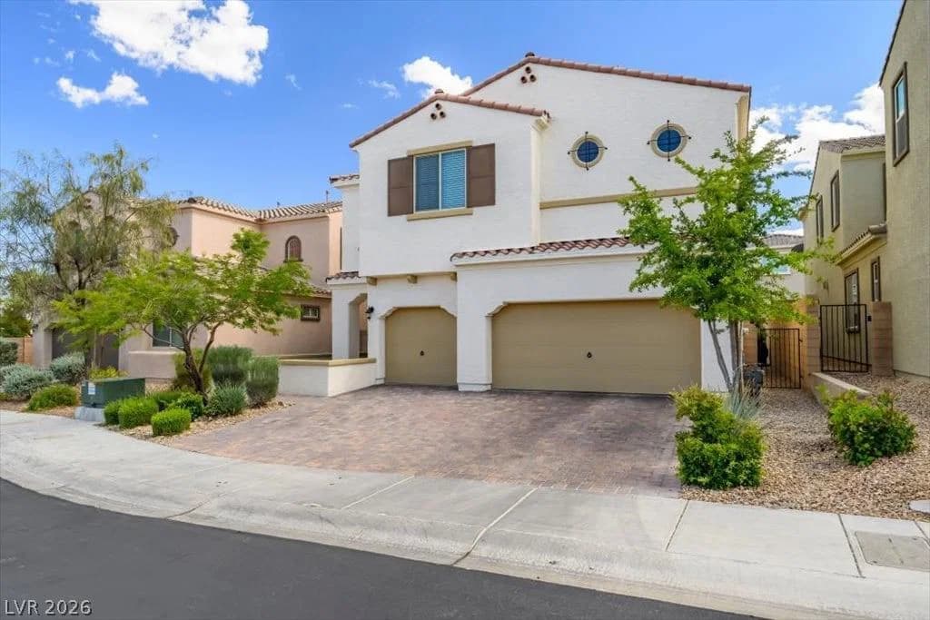 9625 Ponderosa Skye Court photo 3