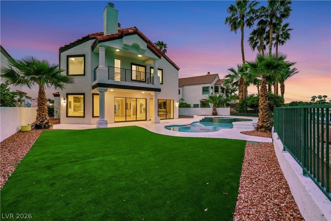 2589 Sun Reef Road