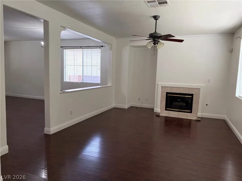 2341 Brockton Way photo 4