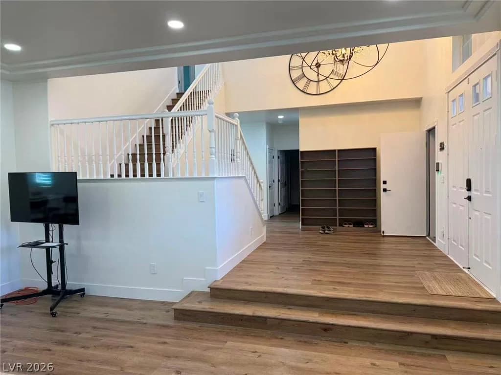 605 Runbridge Street photo 2