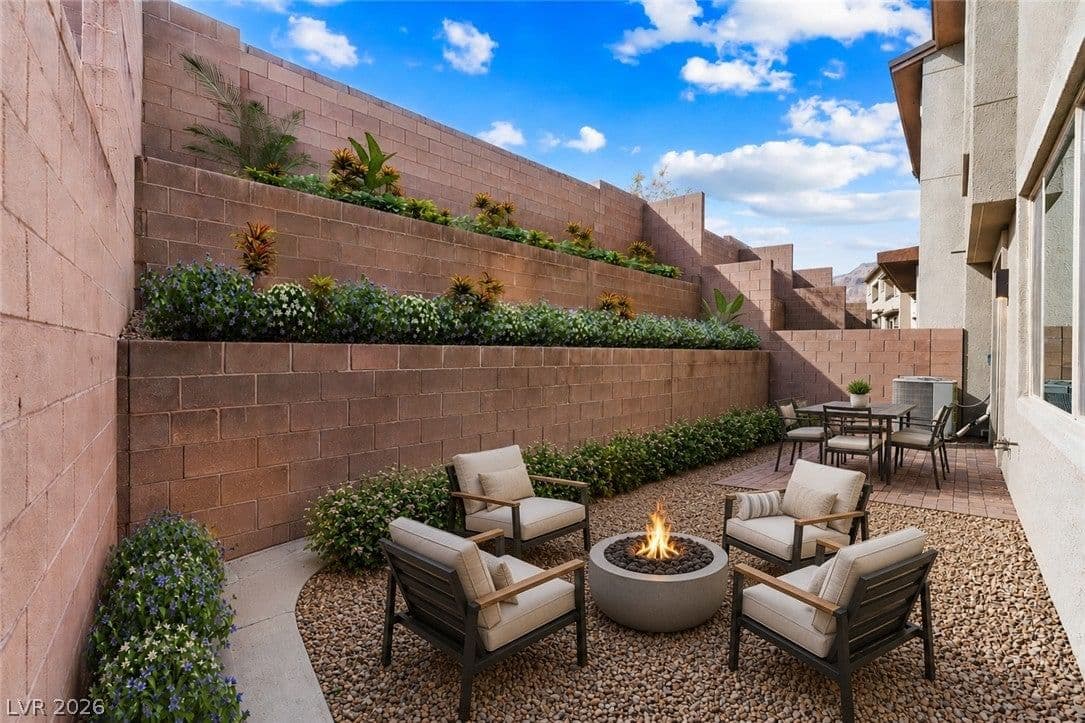 633 Infinity Ridge Street photo 4