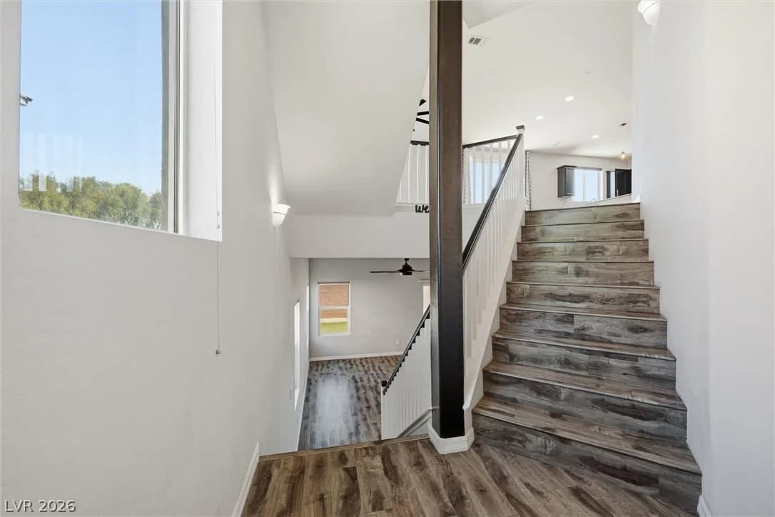 924 Tasker Pass Avenue photo 4