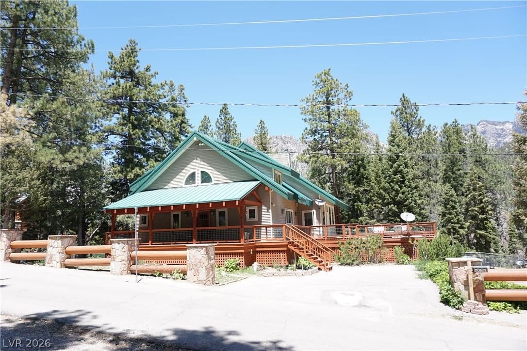 4178 Matterhorn Way photo 2