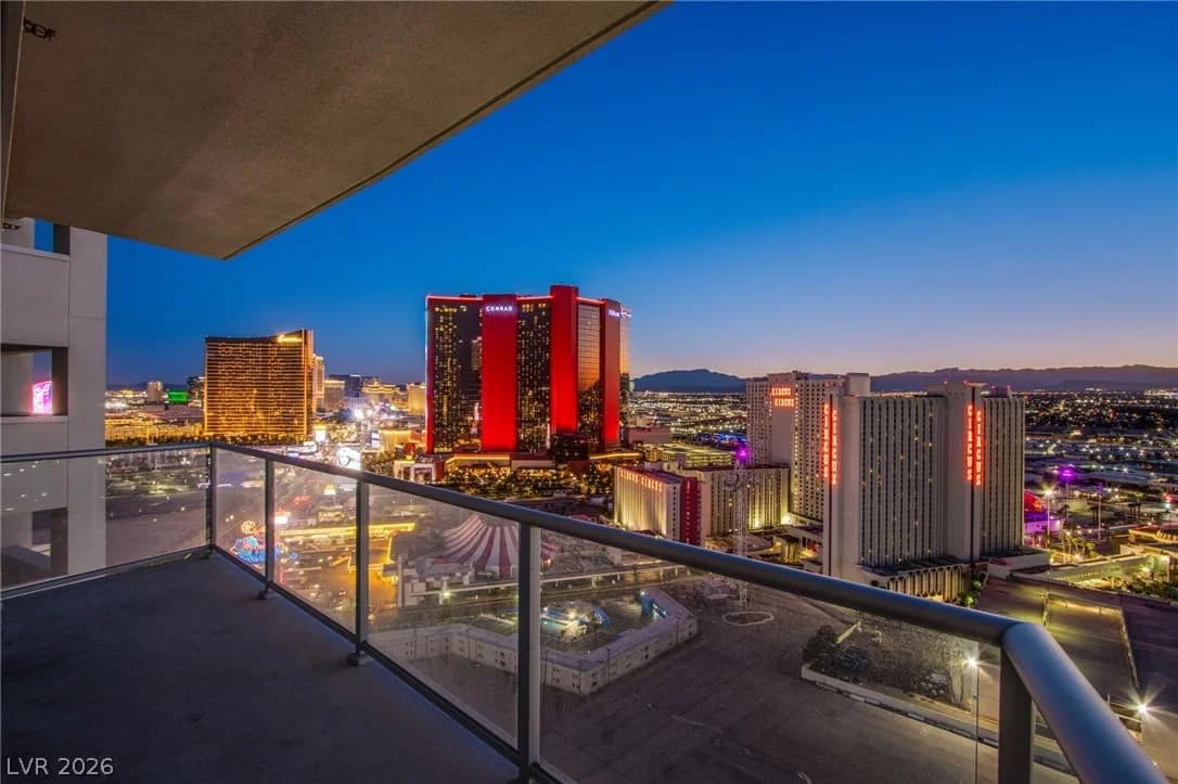 2700 Las Vegas Boulevard photo 3