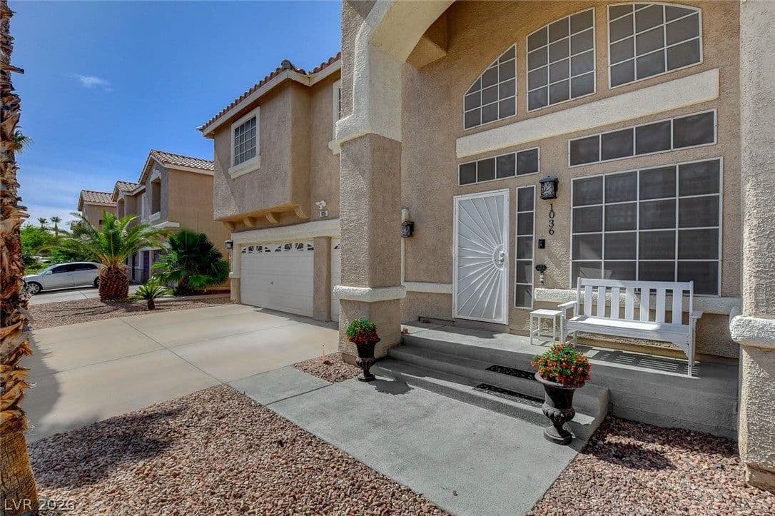 1036 Painted Daisy Avenue photo 4