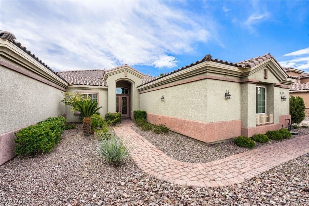 5533 Sumac Ridge Court