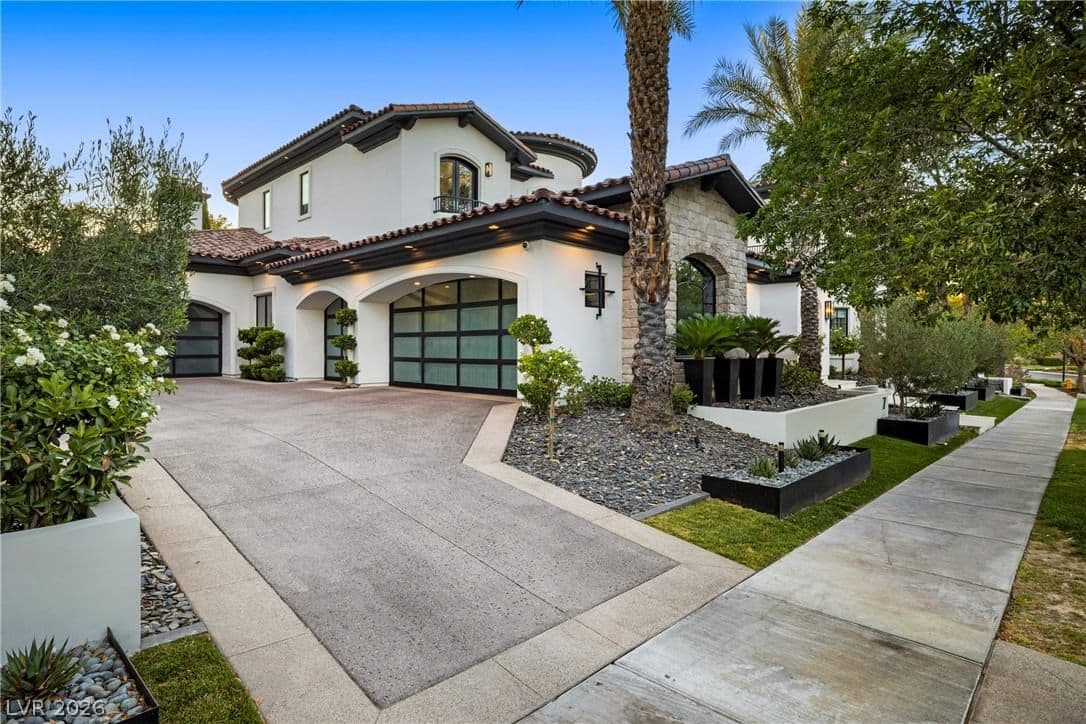7 Vintage Valley Drive photo 4
