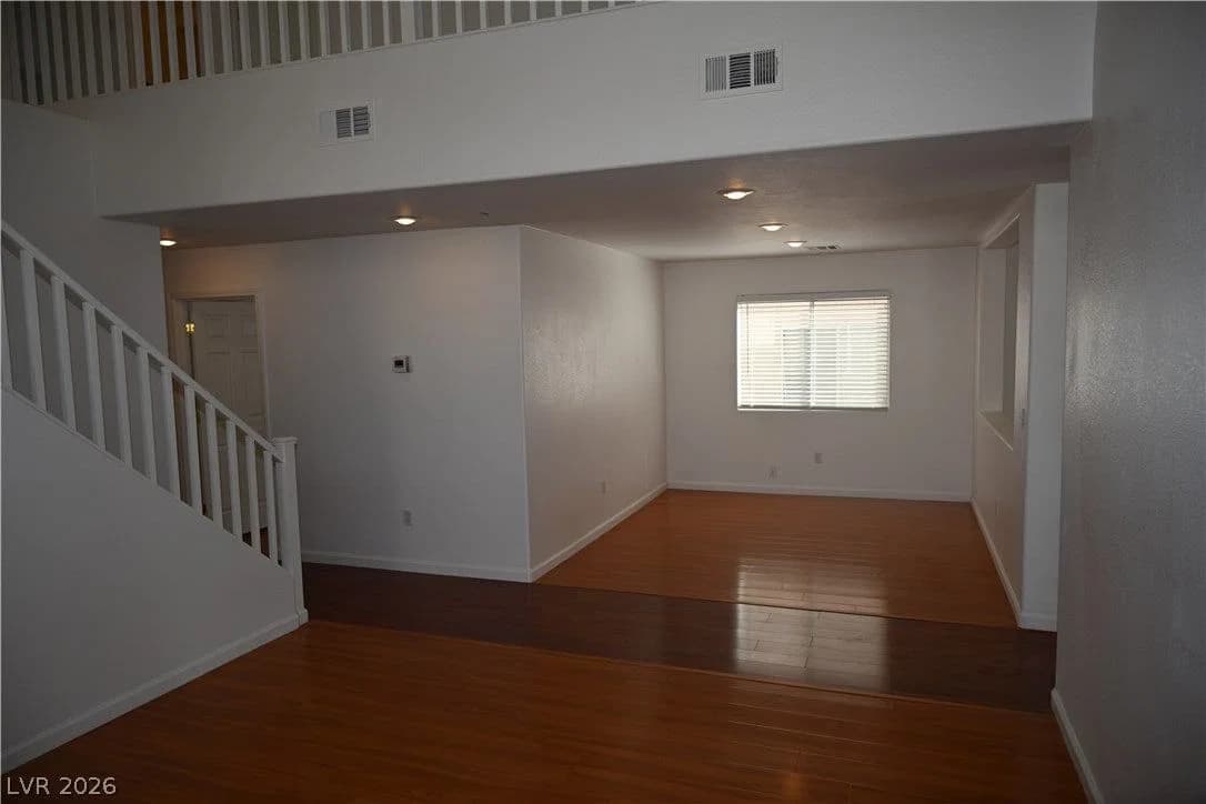 9859 Erins Grove Court photo 4