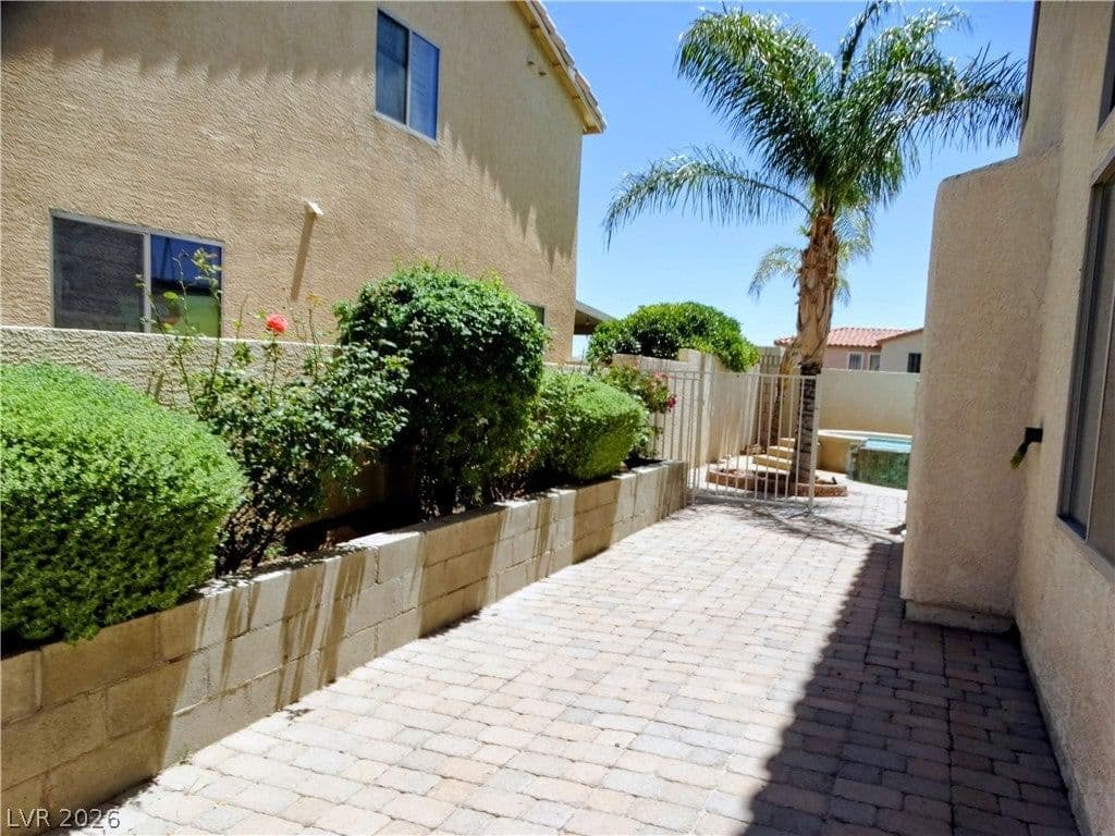 10149 Whitney Falls Court photo 4