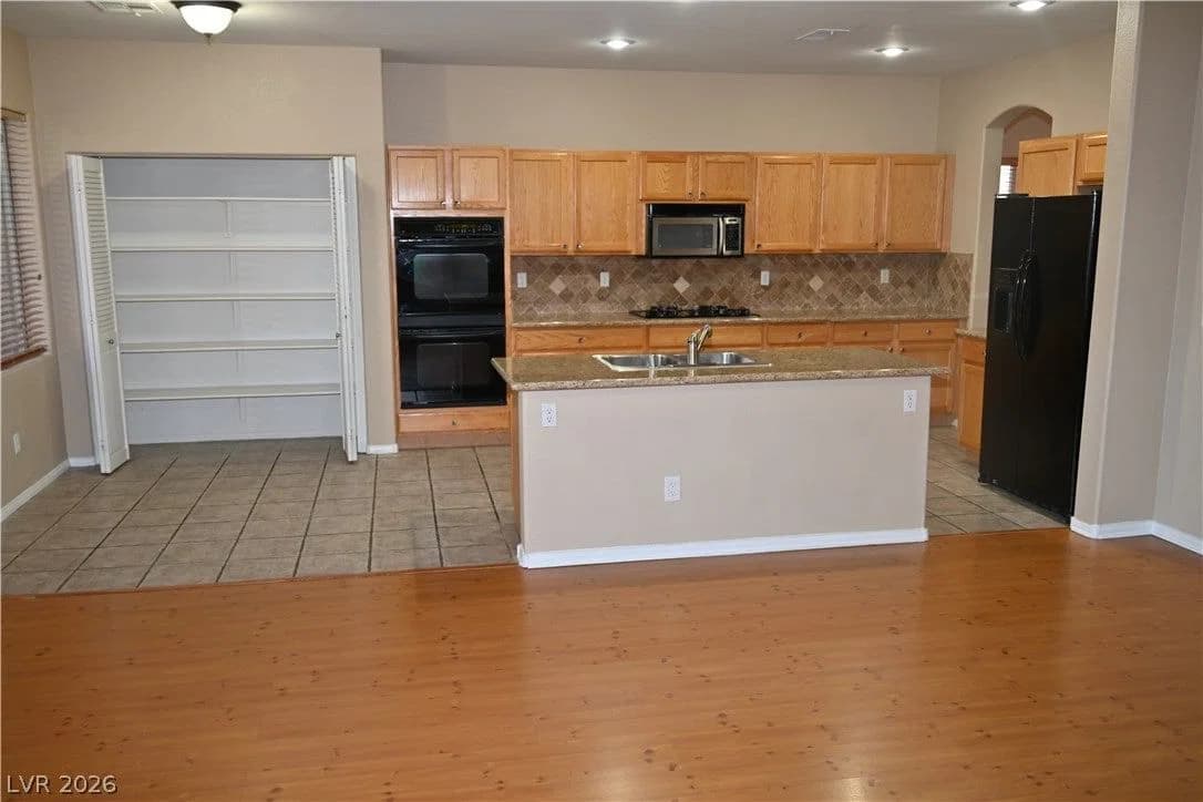 2936 FALLING SPRINGS Circle photo 4