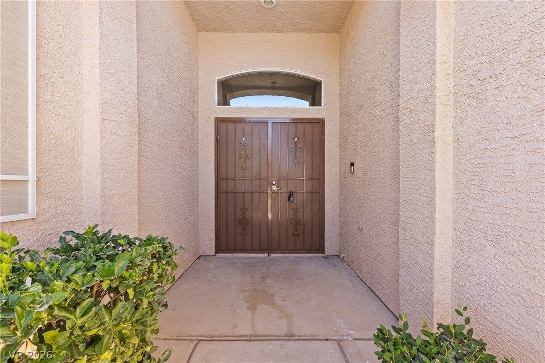 9613 Cherry Canyon Avenue photo 3