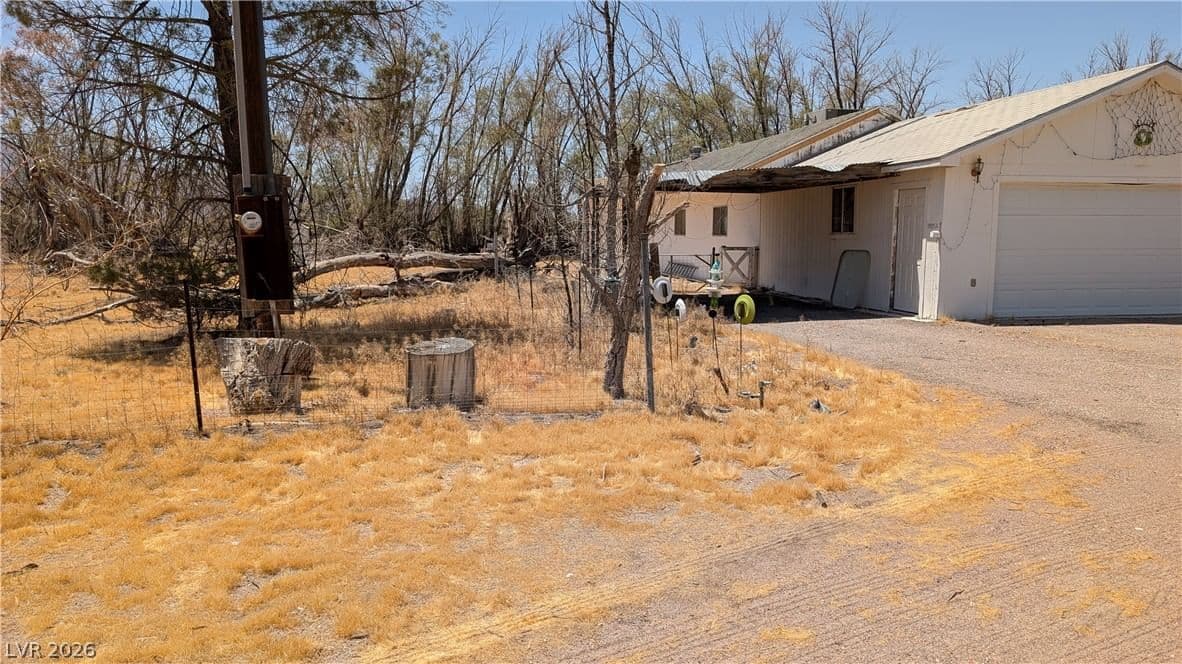 3061 Amargosa Farm Road photo 2