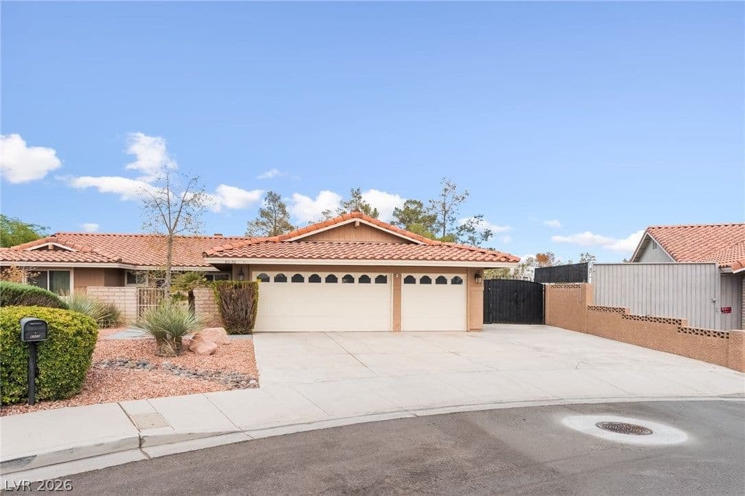 8320 Eddy Stone Drive photo 3