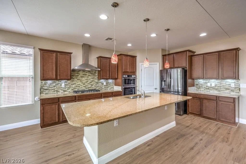 9476 Chandler Springs Avenue photo 4