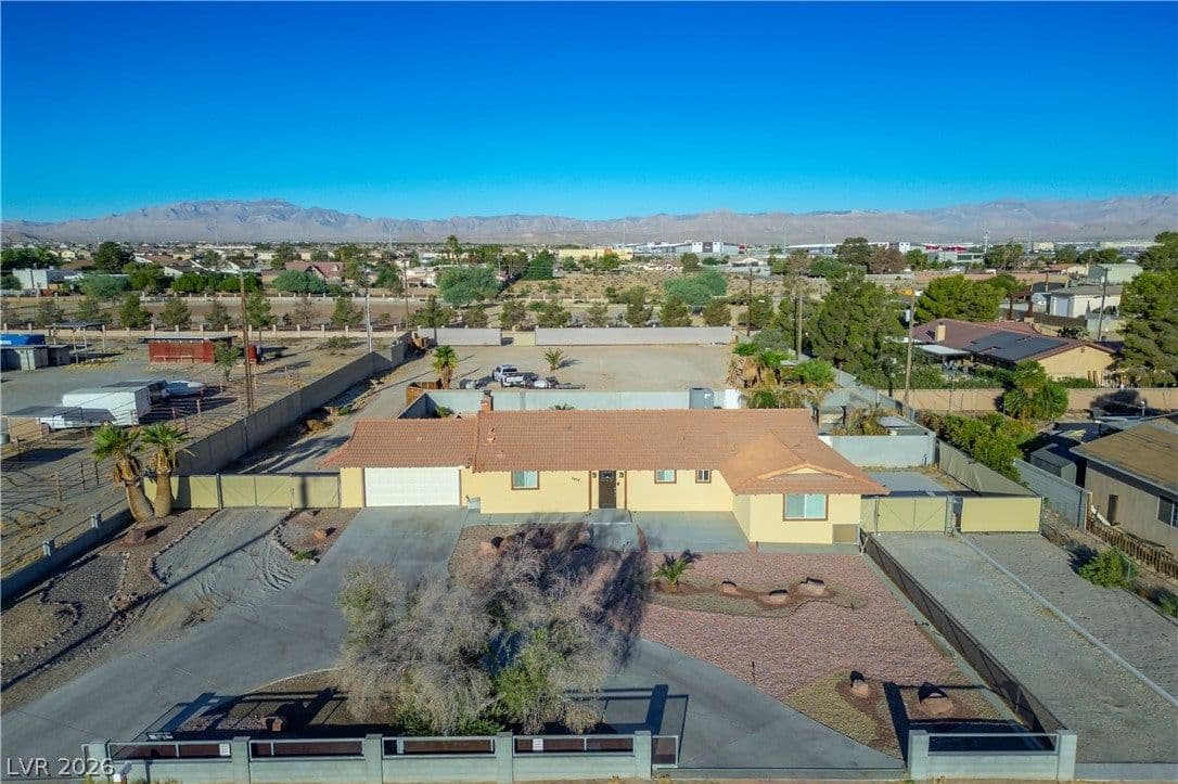 7435 Rogers Street photo 4