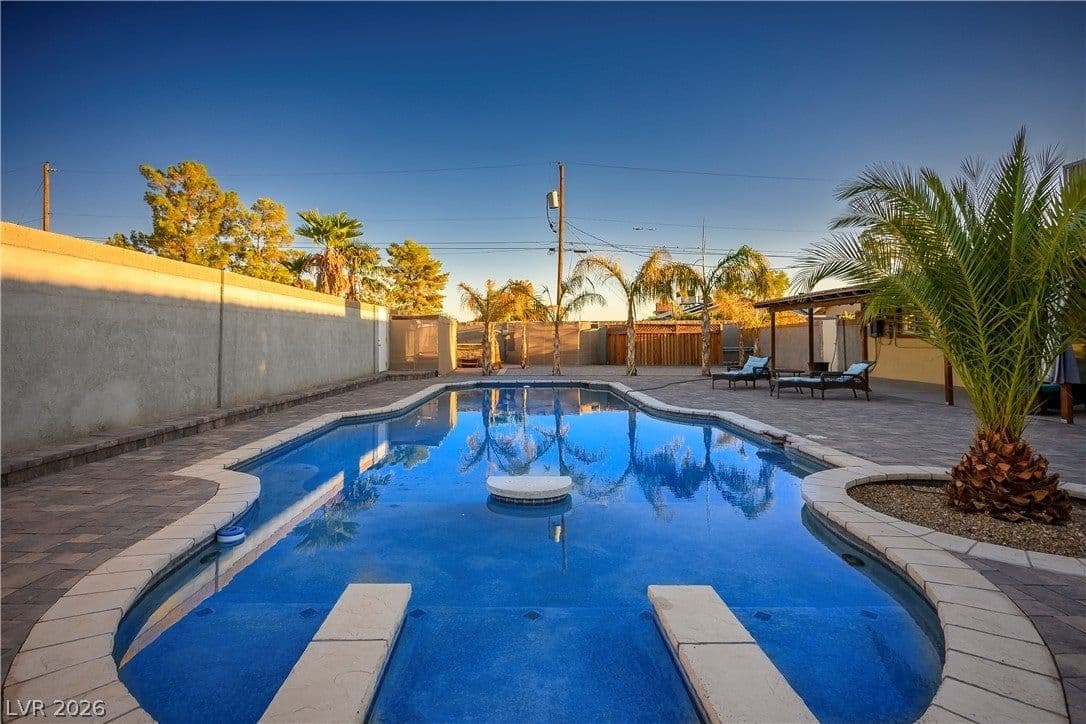 7435 Rogers Street photo 3