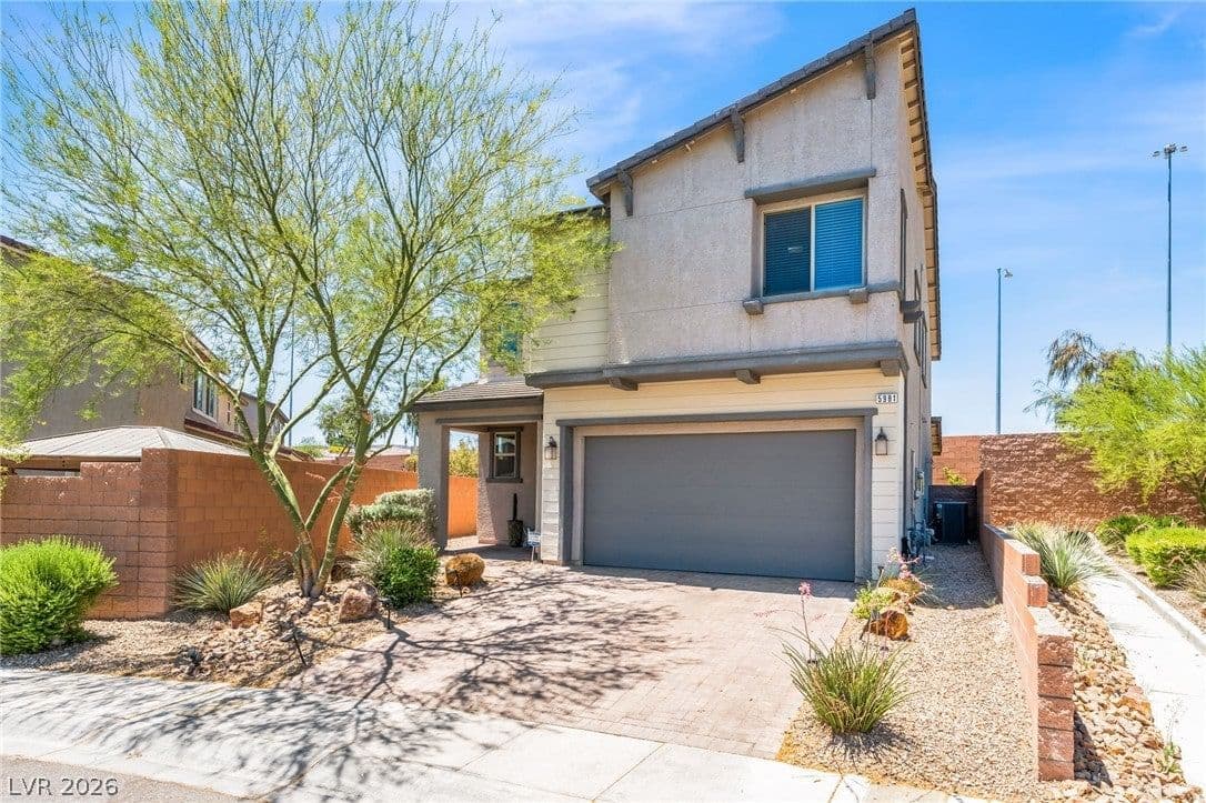 5981 Smith Valley Road photo 2