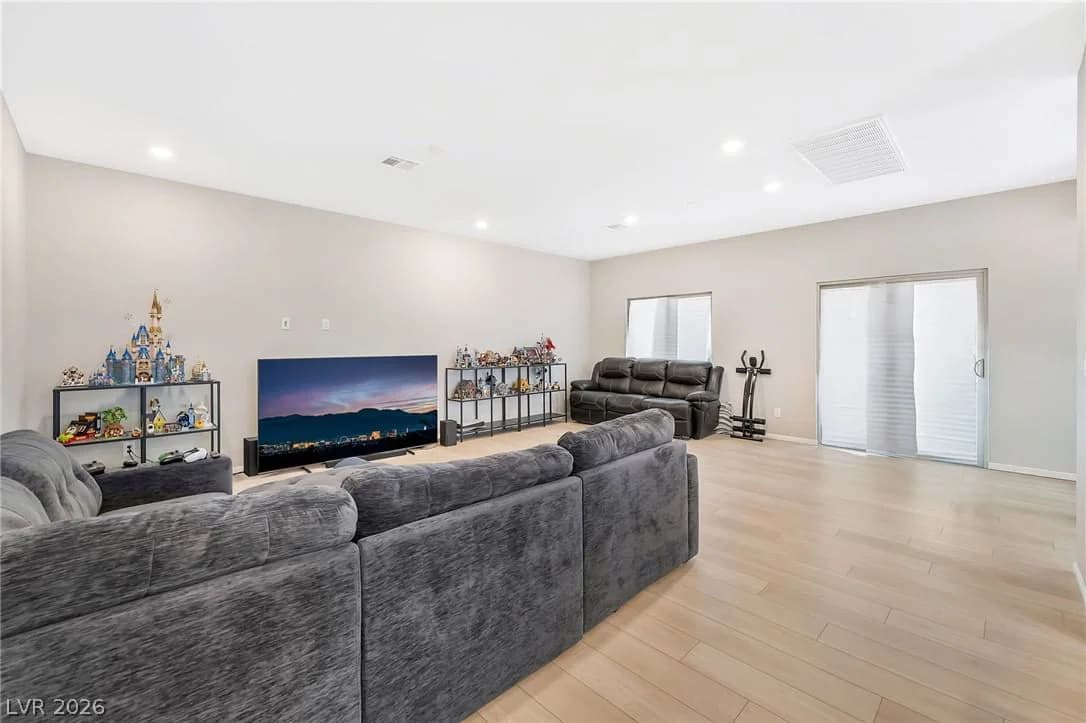 10201 Beckenham Hills Street photo 4