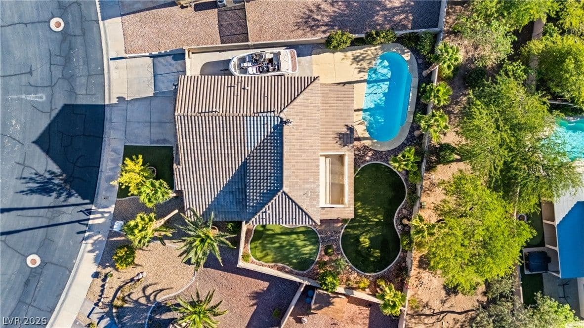 708 Vortex Avenue photo 4