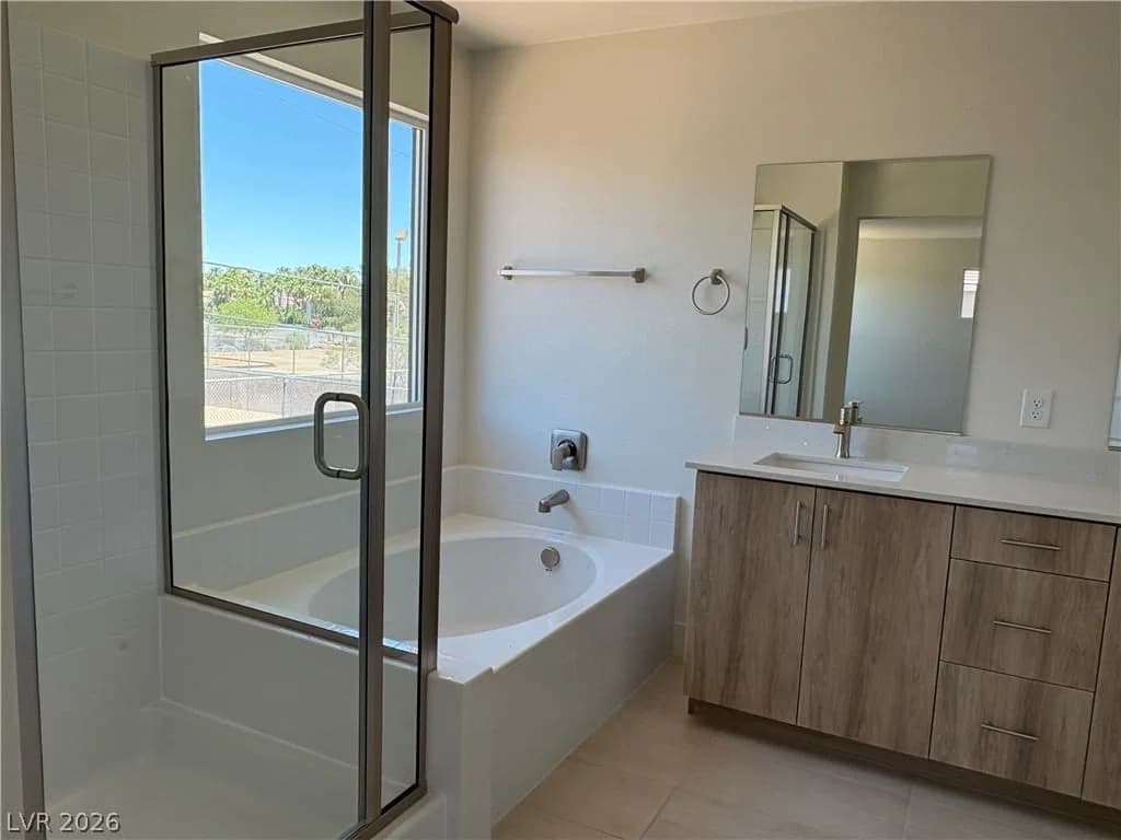 2484 Tom Collins Drive photo 5