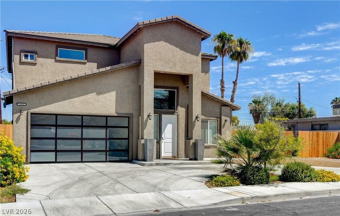 2313 Mariposa Avenue
