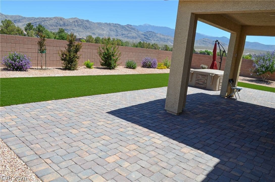 5528 Eleganza Avenue photo 4