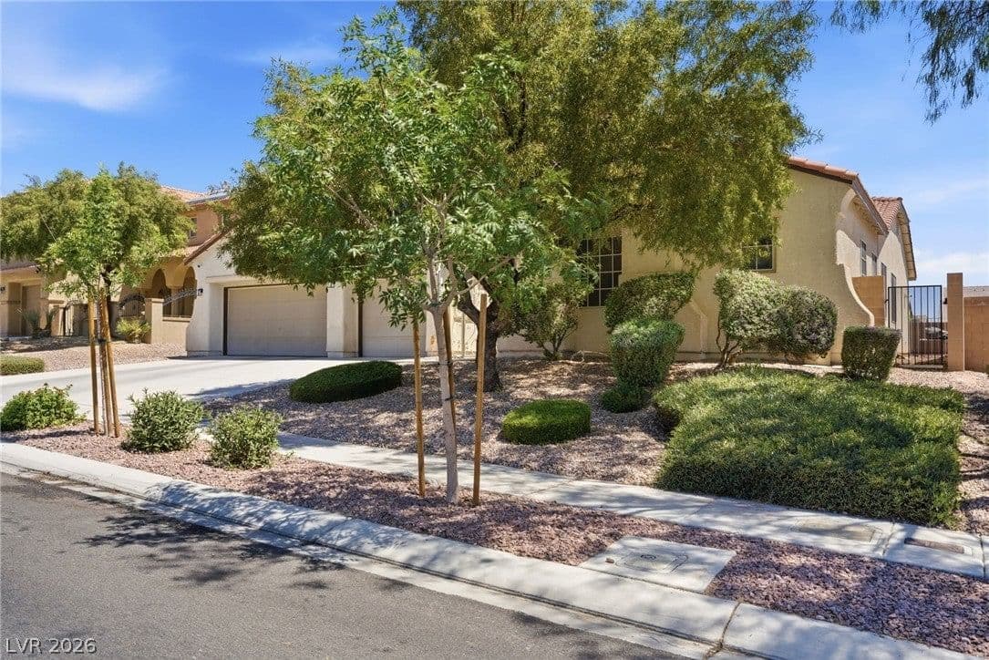 6524 Black Oaks Street photo 3