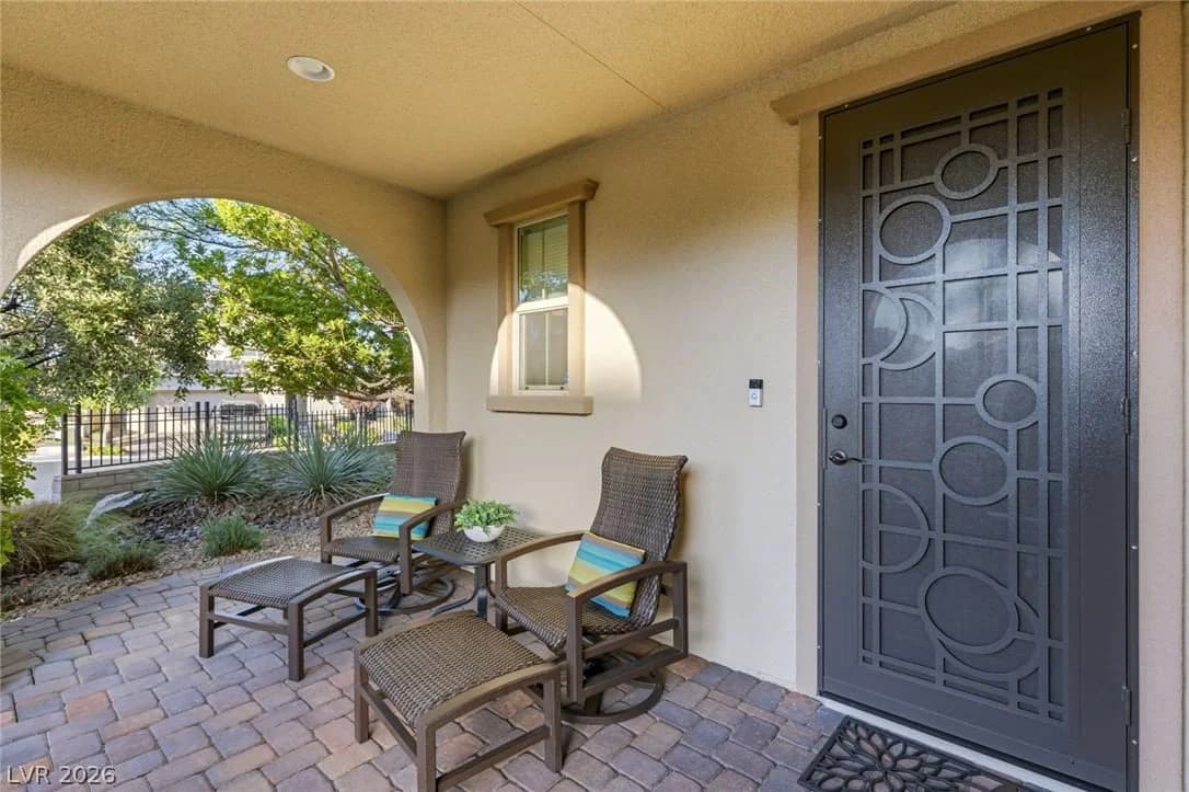 12225 Los Mares Lane photo 2