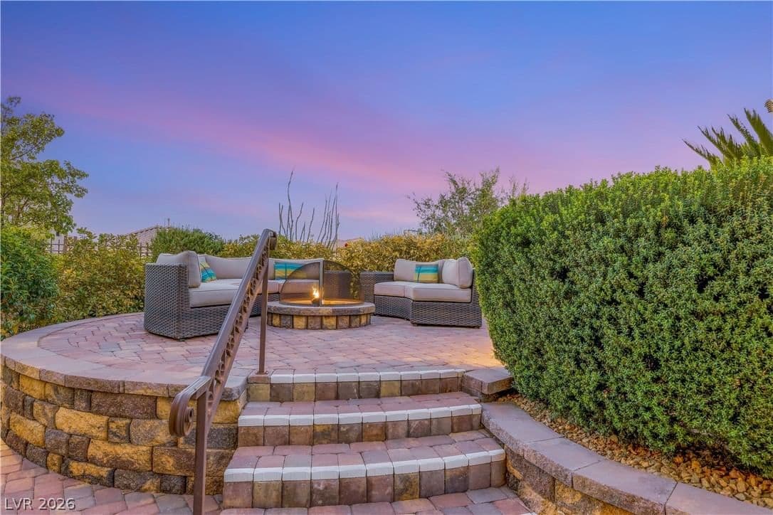 12225 Los Mares Lane photo 5