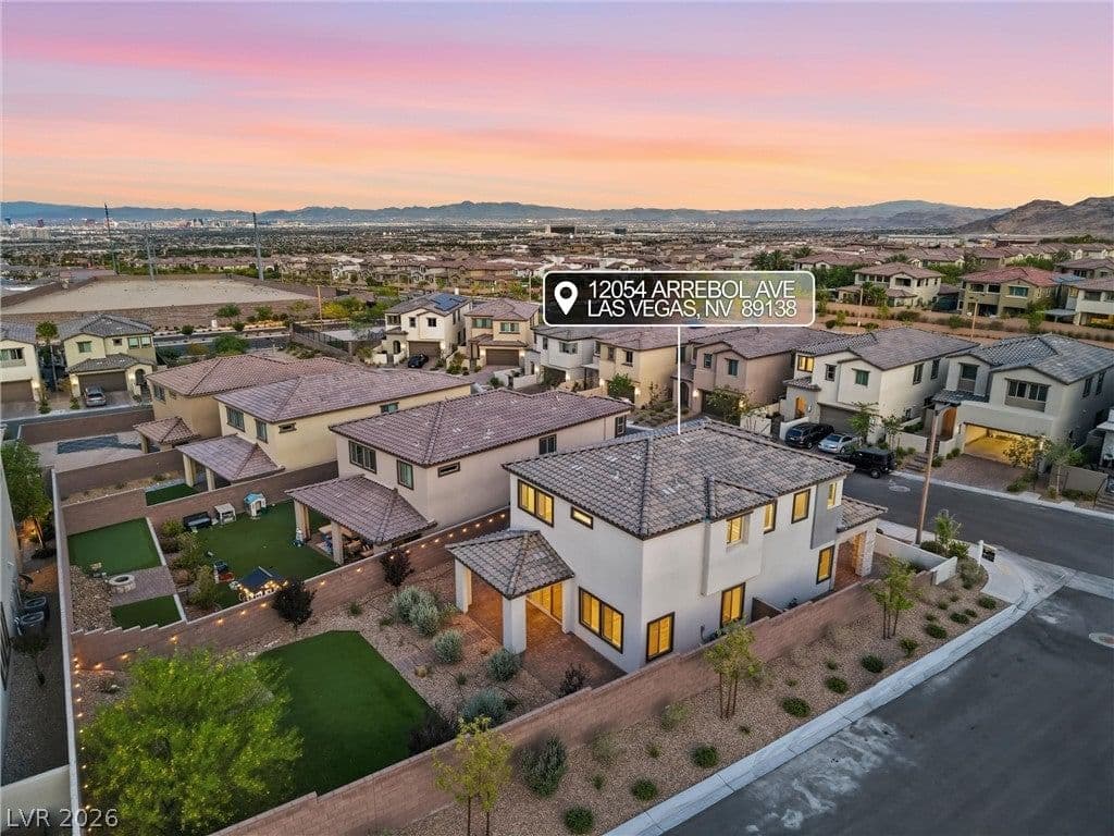 12054 Arrebol Avenue photo 4