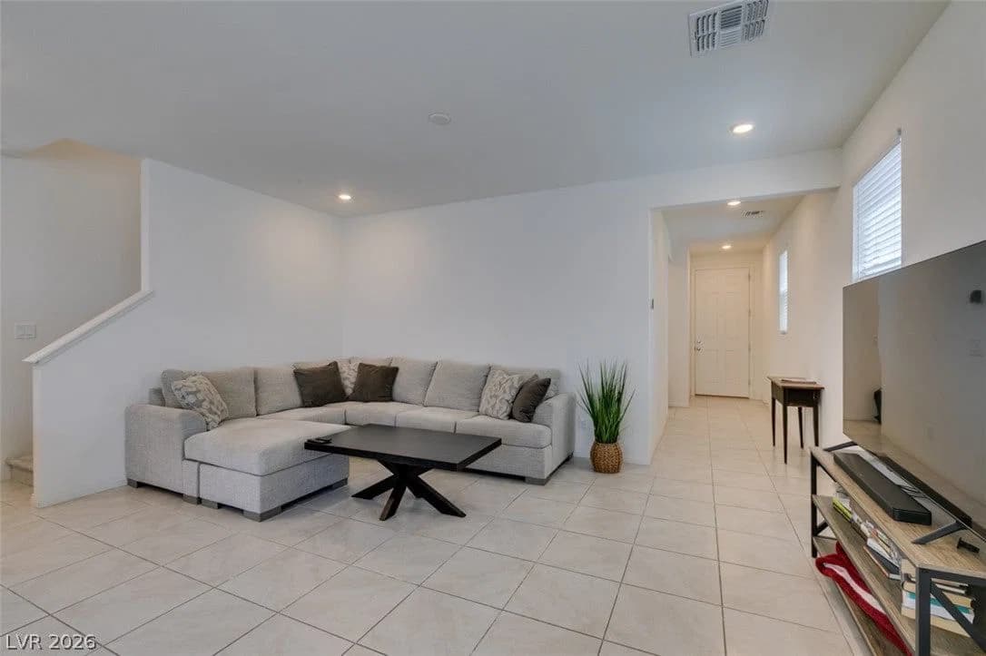 4110 Golden Fleece Avenue photo 4