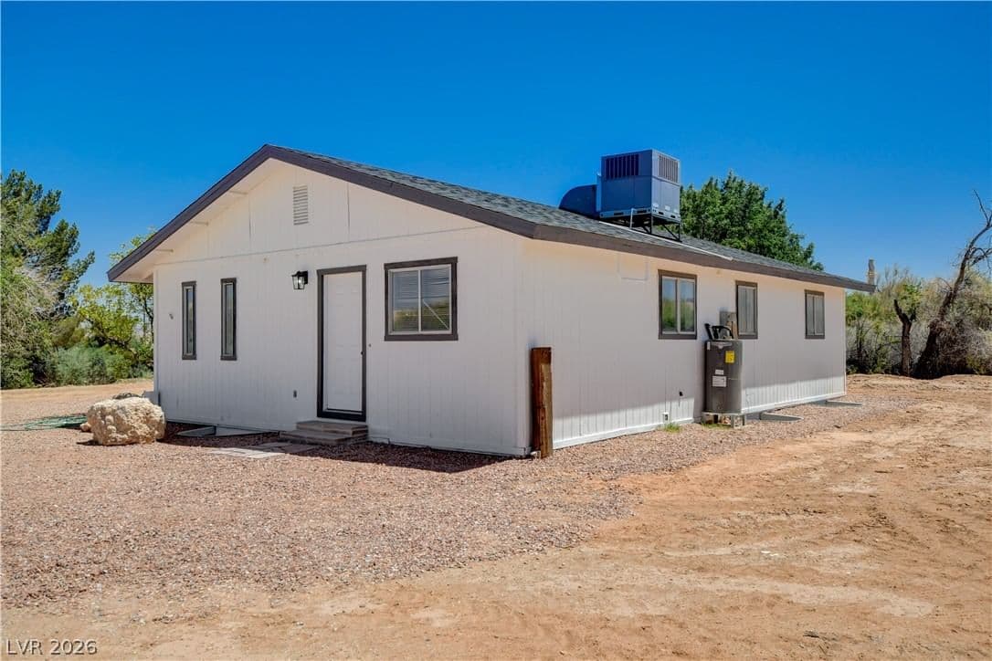 1385 Moapa Valley Boulevard photo 2