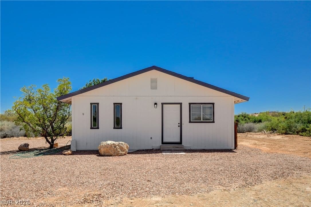 1385 Moapa Valley Boulevard photo 4