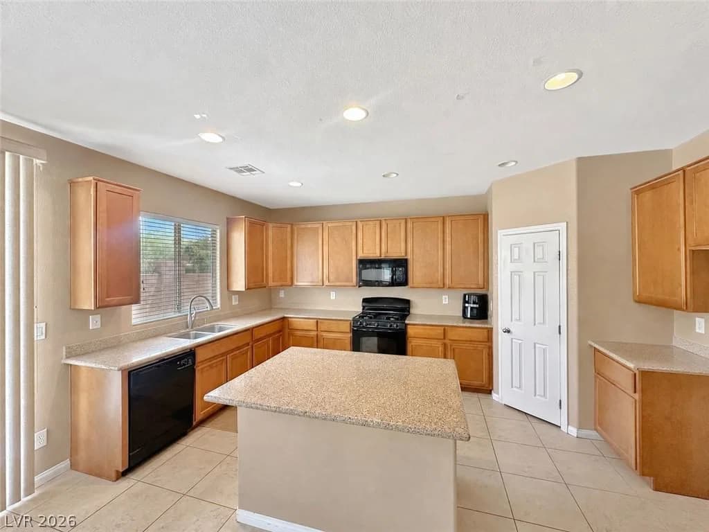 6954 Jacksboro Court photo 3