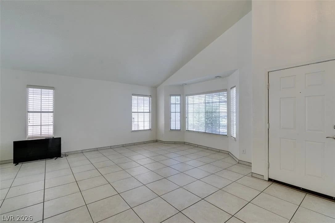 534 Baldridge Drive photo 5