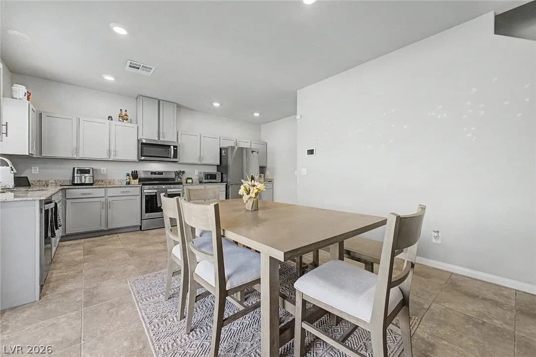 7933 Rachelis Street photo 5