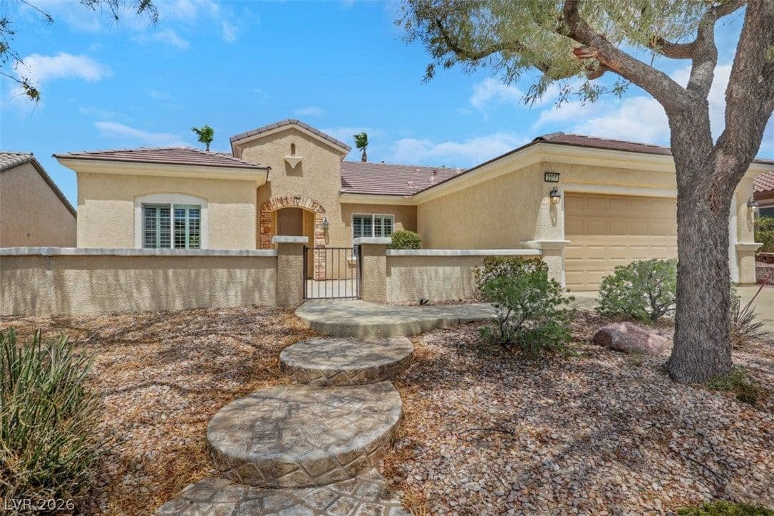 2256 Laurel Heights Lane photo 4
