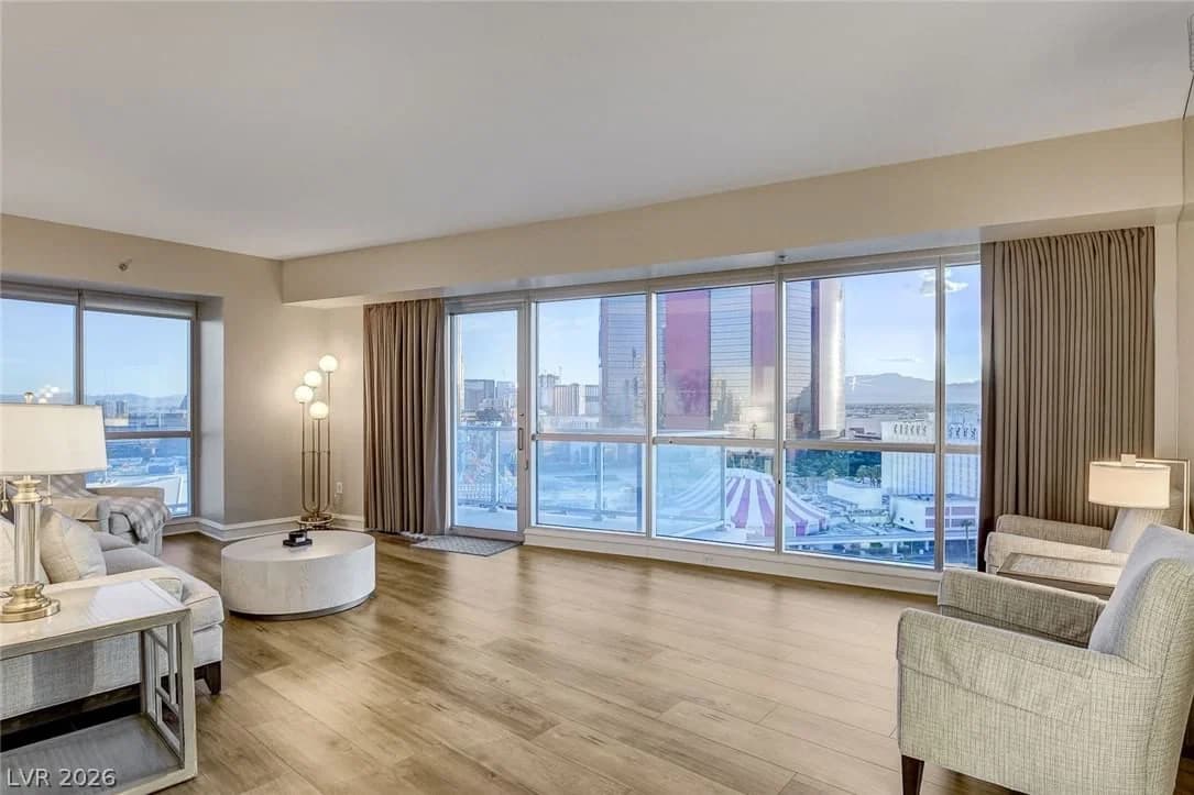 2700 Las Vegas Boulevard photo 3