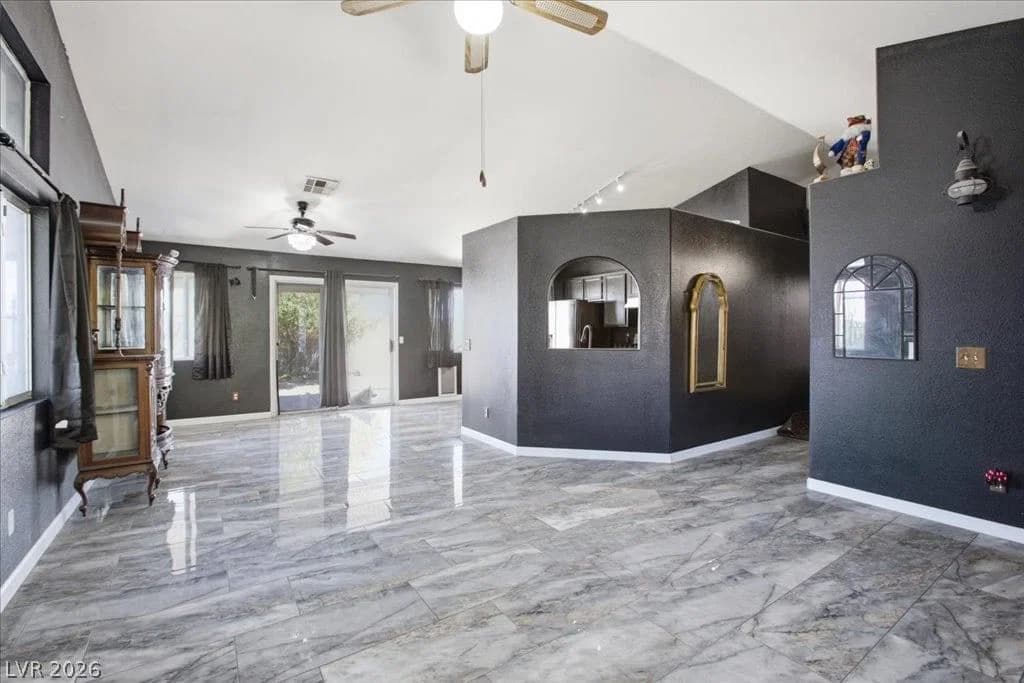 101 Aruba Isle Drive photo 5